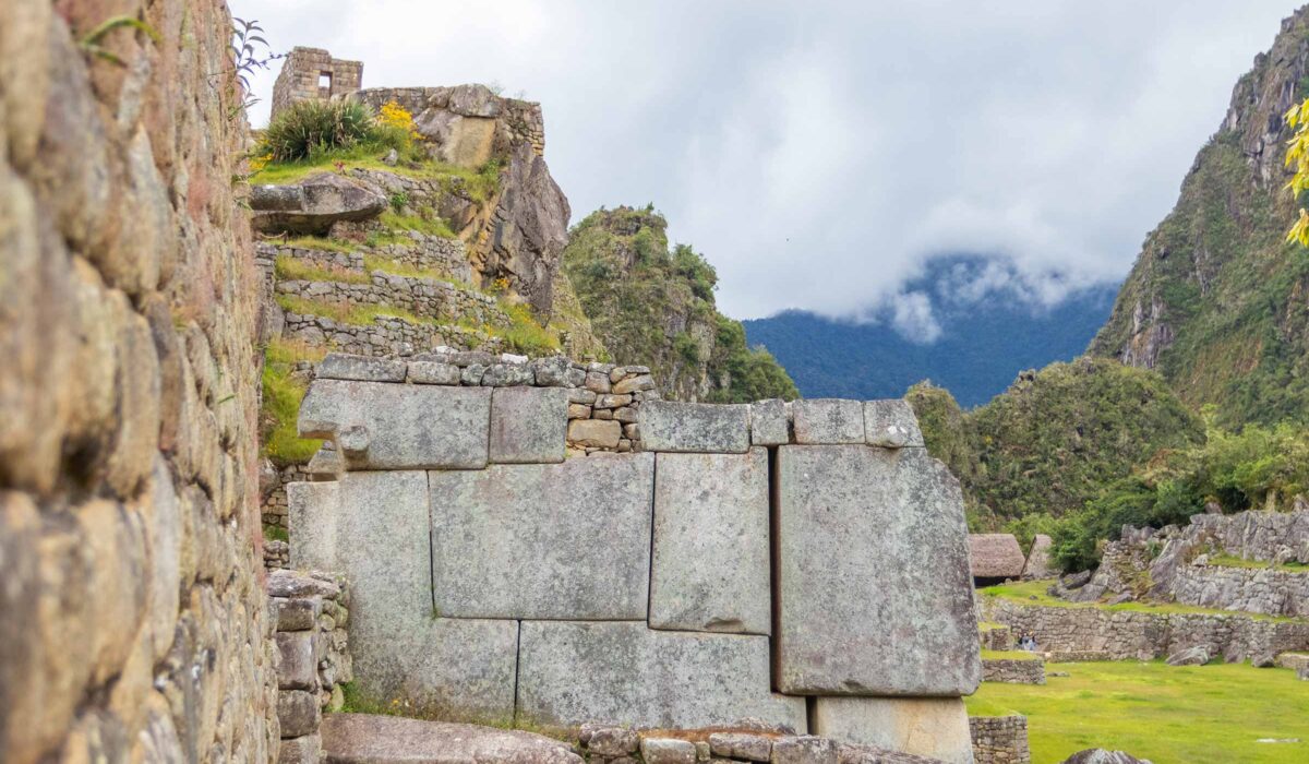 Inca Quarry Trek To Machu Picchu 5 Days / 4 Nights