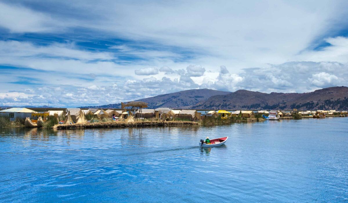 UROS – TAQUILE (FULL DAY)