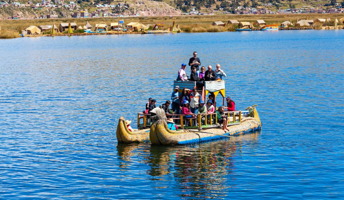 UROS – TAQUILE (FULL DAY)